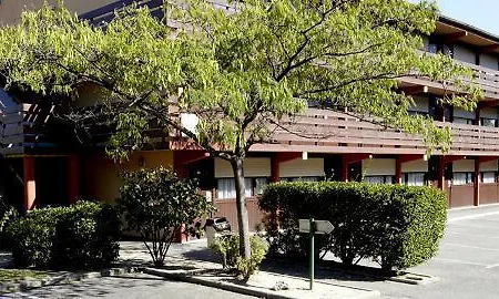 Kyriad Lille - Hotel