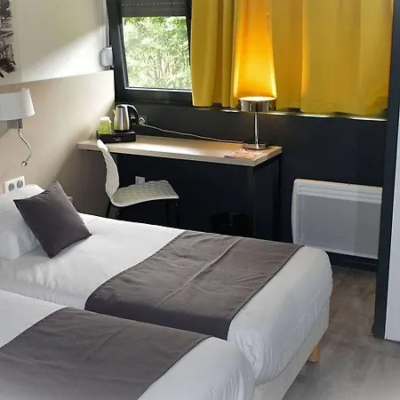 Kyriad Lille - 3* רונק