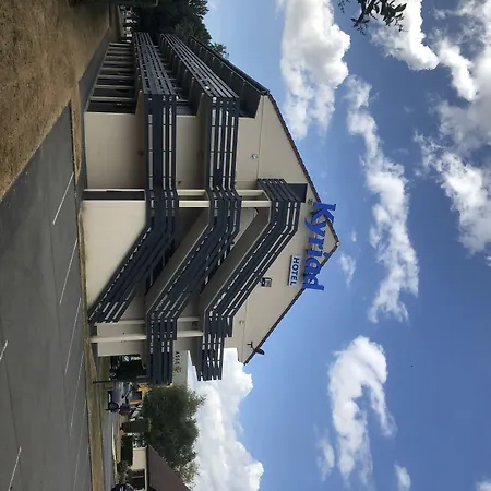 Hotell Kyriad Lille - Roncq