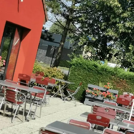 Kyriad Lille - מלון 3*