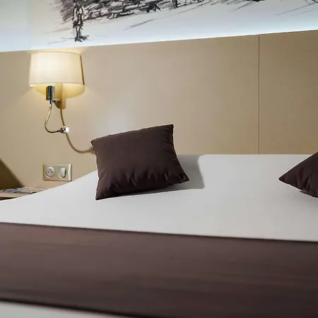 Hotel Kyriad Lille - 3*