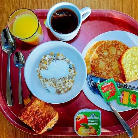 Kyriad Lille - מלון רונק